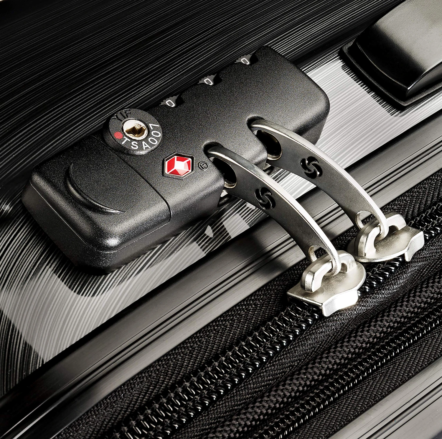 Samsonite Winfield 2 Expandable Hardside 2-Piece Luggage Set (20/28) With Spinner Wheels, Brushed Anthracite 4 Samsonite Winfield 2 Expandable Hardside 2-Piece Luggage Set (20/28) With Spinner Wheels, Brushed Anthracite - Image 4