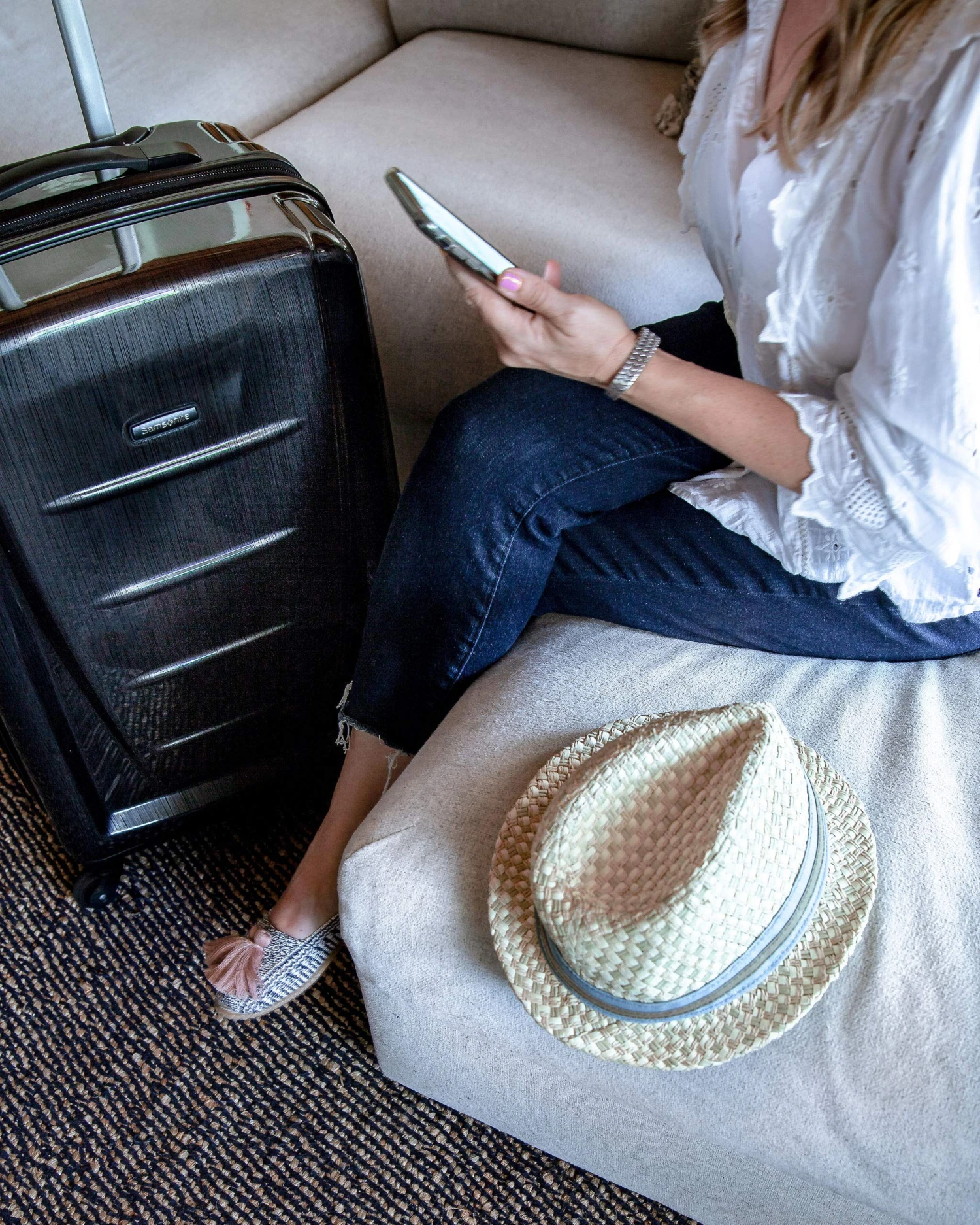 Samsonite Winfield 2 Expandable Hardside 2-Piece Luggage Set (20/28) With Spinner Wheels, Brushed Anthracite 2 Samsonite Winfield 2 Expandable Hardside 2-Piece Luggage Set (20/28) With Spinner Wheels, Brushed Anthracite - Image 2