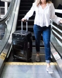 Samsonite Winfield 2 Expandable Hardside 2-Piece Luggage Set (20/28) With Spinner Wheels, Brushed Anthracite 9 Samsonite Winfield 2 Expandable Hardside 2-Piece Luggage Set (20/28) With Spinner Wheels, Brushed Anthracite -Luggage Factory A1wxoStRV5L